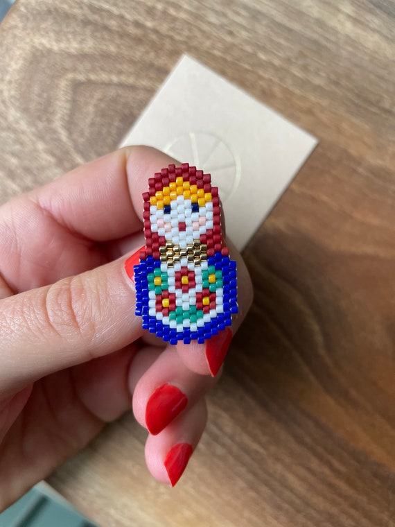 Matryoshka brooch - pearl jewelry gift