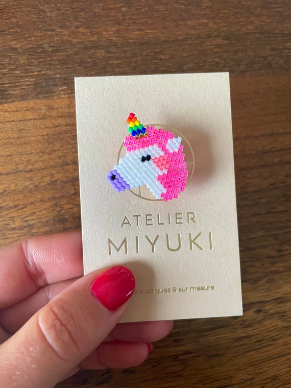 Unicorn brooch - pearl jewelry gift