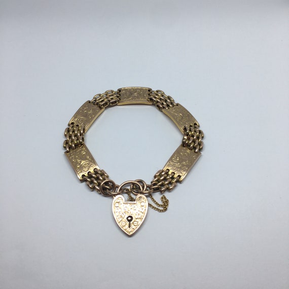 Antique Victorian 9ct Gold Panel Gate Heart Padloc