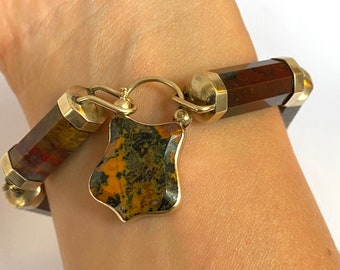 Rare, Victorian,  9ct Gold Scottish Agate Bracelet with Agate Shield Locket Back Padlock (38.40g)