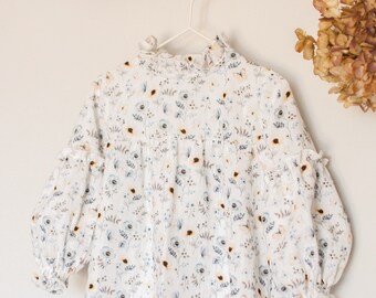 Romper floral de bautismo de bebé con mangas hinchadas, linda burbuja boho para niña talla 6-9 meses, algodón orgánico blanco natural en general con volantes