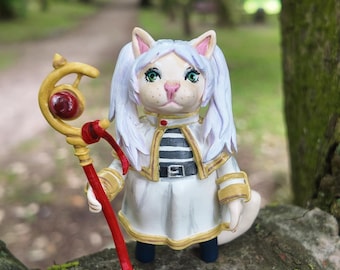 Frieren kat beeldje, klei anime kat cosplay standbeeld, cadeau voor sousou geen frieren fan, schattig manga minnaar decor, elf magiër dierlijke miniatuur