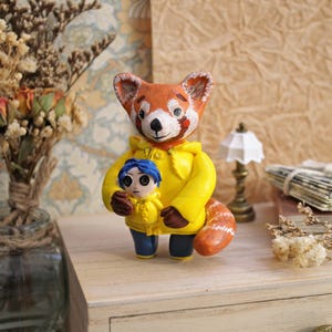 Figura de arcilla de panda rojo, cosplay de Coraline en Nightmareland, animal de cuento de hadas, figura de dibujos animados, divertido panda rojo, mascota de escritorio de regalo