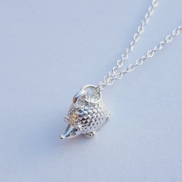 Hedgehog Charm and Chain 925 Sterling Silver, Wildlife Necklace, Layered Necklace, Garden Lover, Everyday Jewellery, Simple Necklace, 3D