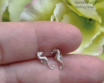 Pendientes de caballito de mar 925 plata de ley, tachuelas de hipocampo, animal marino, joyas cotidianas, pendientes simples, únicos y oceánicos, 3D lindo