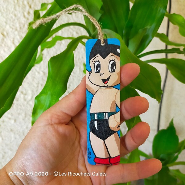 Marque-page en bois , peint à la main -  Astroboy - fait main - idée cadeau - noël