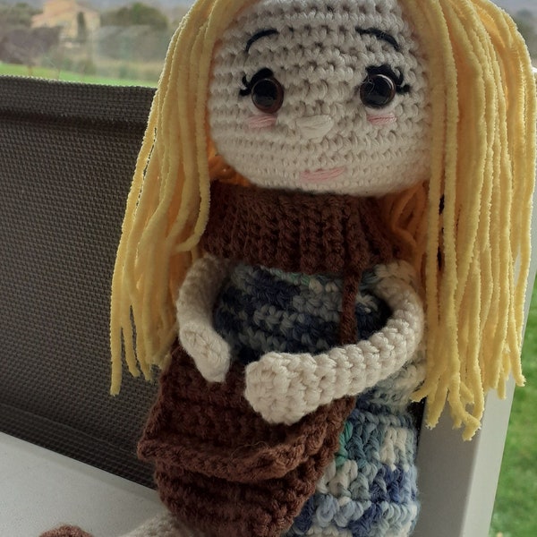 Poupée blonde au crochet fait main ,Amigurumis, home decor, décoration, anniversaire , noel, doudou, peluche