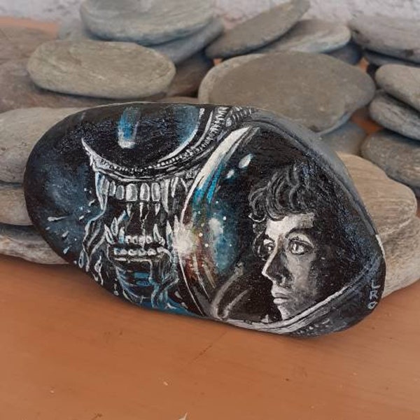 Alien the film painted on natural pebble - gift idea for birthday and holidays - home decor - fanart - original decoration for adults