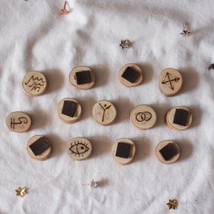 MAGNÉTIQUE - Lot de 13 runes de sorcière///////////////// la cadeau divinatoire, cadeau spirituel]