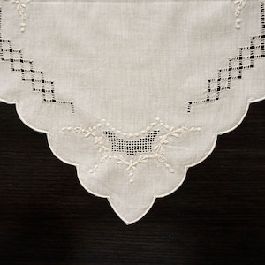 Hemstitch with Embroidery and Scalloped Edges Table Runner (style #9525)