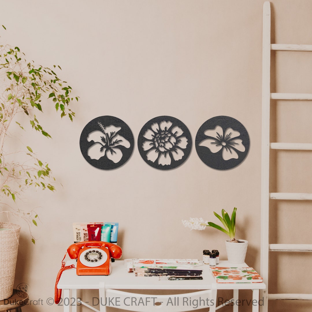 Round Wood Floral Wall Art Set, Carved Hibiscus Peony Petunia Decor