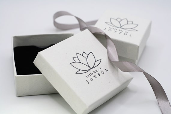 Dramatic silver multi stone ring - image 10