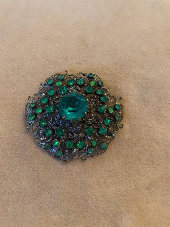 1930's Vintage Filigree Brooch, Green - image 1