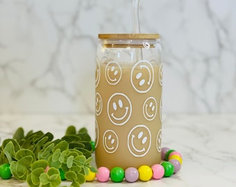 Smiley Glass Can, Friend Gift, Glass Can Cup, Beer Glass Cup, Friend Tumbler, Happy Gift, Smile Can Glass, Smiley Gift, Smiley Face Gift