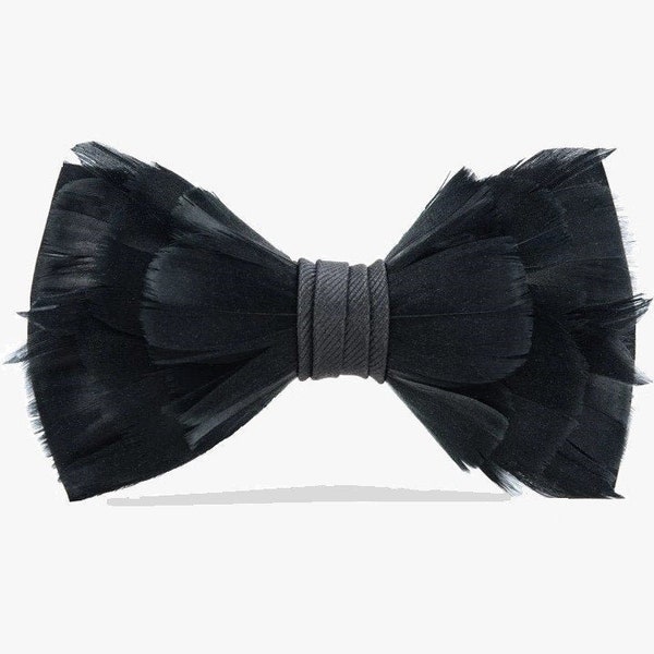 Raven: handmade black bow tie, made of bird feathers (goose), luxury, zero waste, no waste, unique, wedding, groom, feather, black tie party