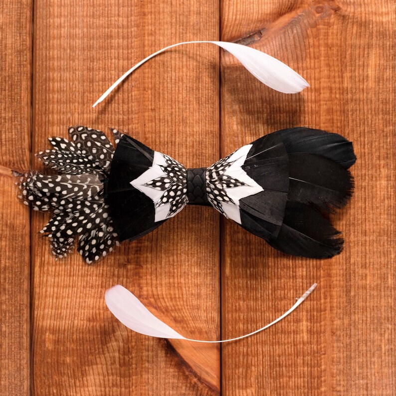 Zerowaste philosophy Gatsby: hand-made bow tie Eco friendly/& ethical. Made of natural bird feathers Elegance Unique bow tie for wedding