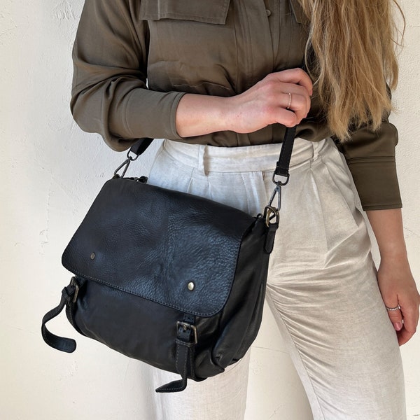 Leather messenger bag black, crossbody bag, washed leather handbag, leather shoulderbag, handmade leather bag, gift for women, gift for her