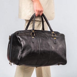 Leather travel bag, personalized duffel bag, leather weekender bag, leather gym bag, gift for him, gift for father, birthday gift
