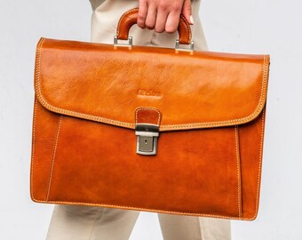 Briefcase leather in cognac, business bag in leather, laptop bag 15 inches, leather bag, Father's Day gift, Messenger, made in Italy