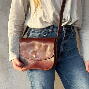leather crossbody bag for women, leather shoulder bag, vintage handbag, vintage purse, saddle bag, gift for her, handmade gift, gift women