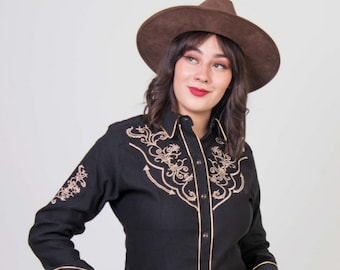 Western Buttom up Shirt Woman, Woman Western Shirt, Embroidered Wester Shirt, Vaquera Shirt, Rodeo Queen Shirt, Cowgirl Shirt, Rodeo Shirt