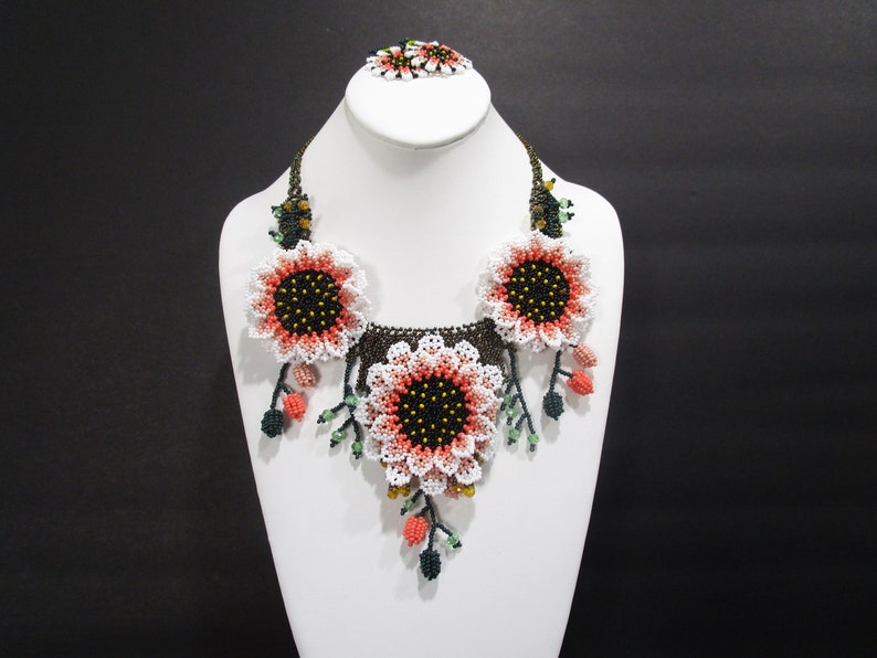 bead necklace Sunflower flower jewelry boho necklace seed bead necklace Beaded Necklace vintage necklace sunflowers necklace