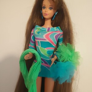 Déguisement de Totally Hair Barbie, Rose (robe, perruque et