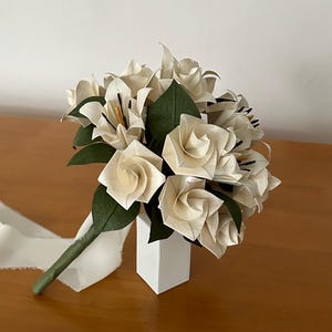 Origami Bridal Bouquet, Paper Wedding Flowers: Champagne White Lilies