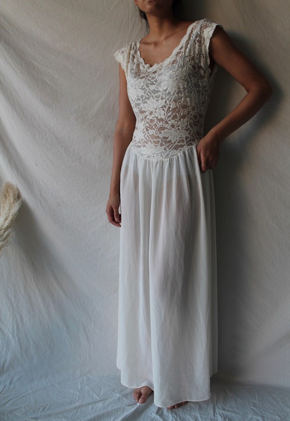 Vintage 90s VS night gown