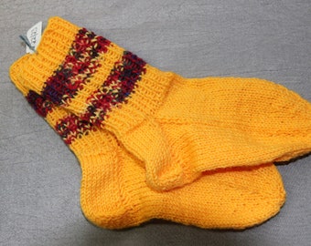 Handgestrickte Socken Größe 22/23