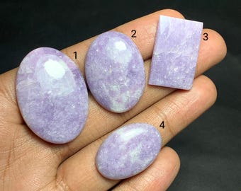 レピドライトスターカボションロット、彫刻された宝石、73カラット