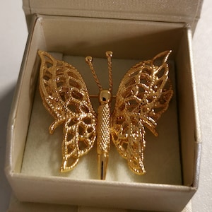 MONET, USA - Rare delicate butterfly brooch from the 1990s