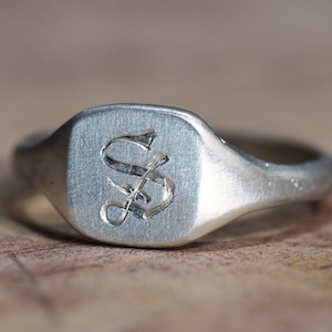 Hand Engraved Mini Signet Ring – 9mm – Sterling Silver