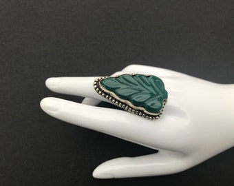 Vintage Sterling Silver and Stone green Leaf Shaped Ring, Size T, US 9.75