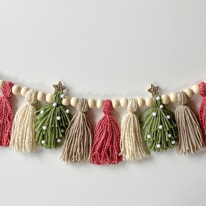 Rustic Christmas Tree Garland/Farmhouse Christmas Decor/Country Christmas/Classic Christmas Garland
