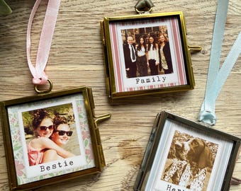 Mini Metal Rustic Vintage style Photo Frame print: Elegant Gold or Silver Keepsake (5x5cm)