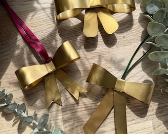 Metal gold bow Rustic Christmas decoration, Bow bauble Vintage Style , set of 3- choose your ribbon colour