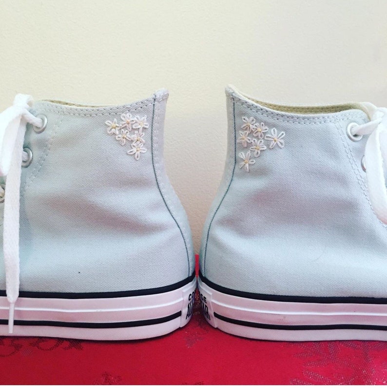 flower stitched converse