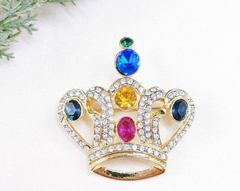 Vintage Jeweled Crown Brooch: Gold Tone Rhinestone Pin