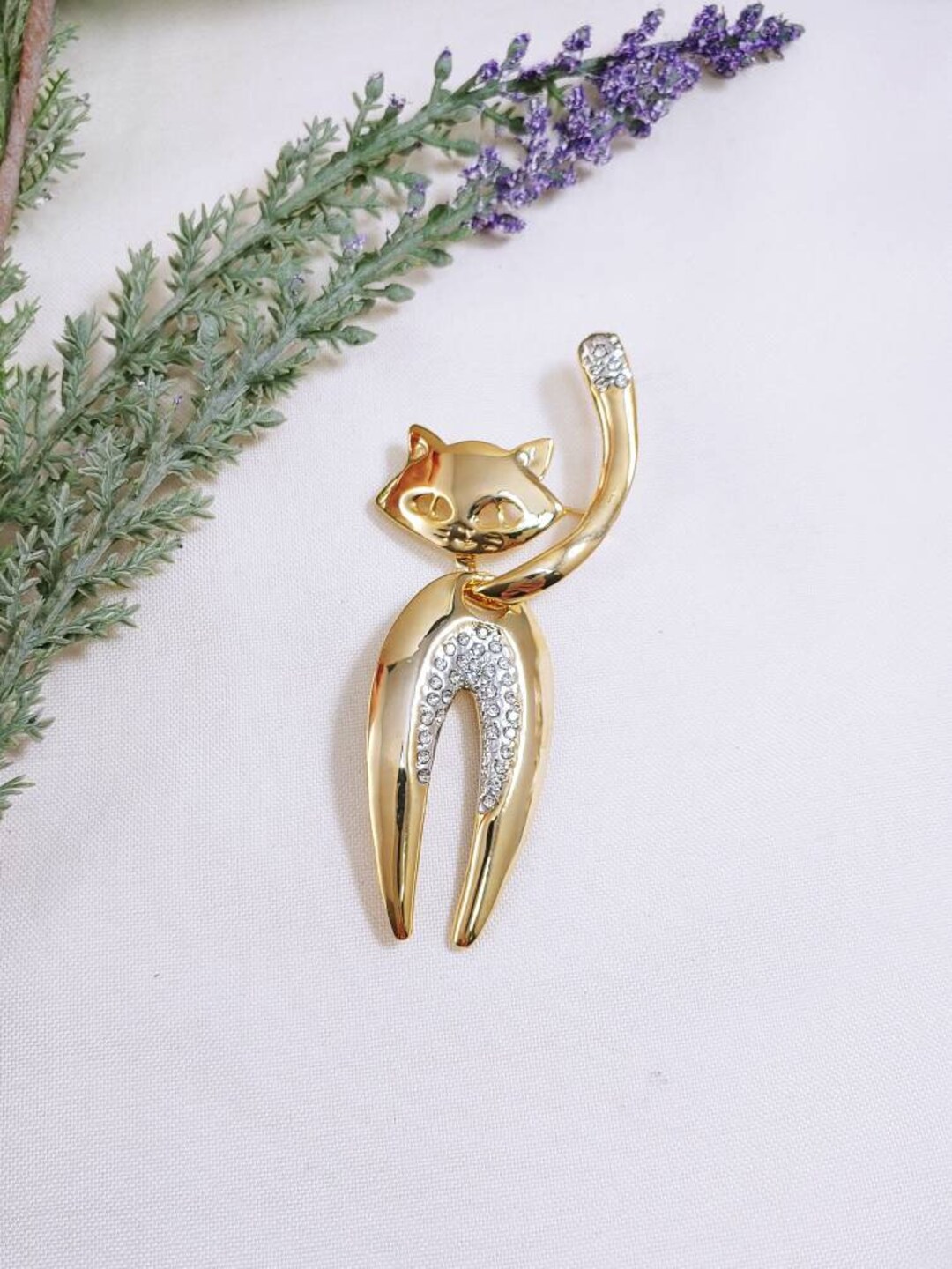 Vintage Gold Tone Cat Brooch: Rhinestone Tail up Kitty Pin - Etsy