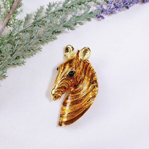 Vintage 3D Safari Zebra Gold Tone Figural Stripes Enamel Shoulder Brooch Pin Horse Head Zoo African Equine
