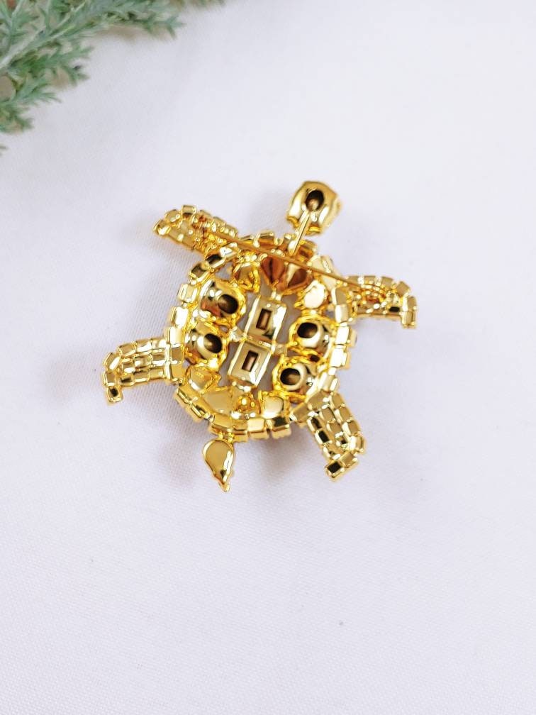 Broche Bijou Vintage Art Déco En Forme De Tortue En Relief - Couleur Or - Modèle 188 - Occasion