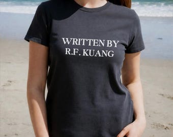 Camiseta Dark Academia para amantes de los libros - Escrita por R.F. Kuang - Babel - Merchandising literario - Camiseta infantil Poppy War