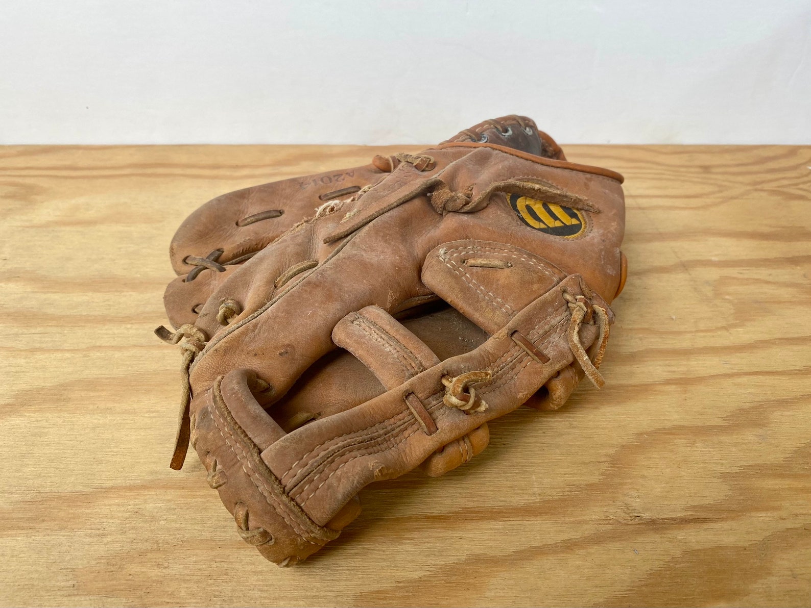 Used Wilson Baseball Glove Vintage Etsy