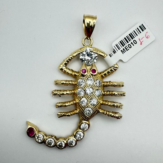 Sophisticating 14k Solid Gold Scorpion Pendant wit