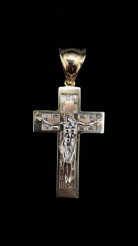 Charming 14K Solid Gold Tri-Tone Jesus Cross Relig