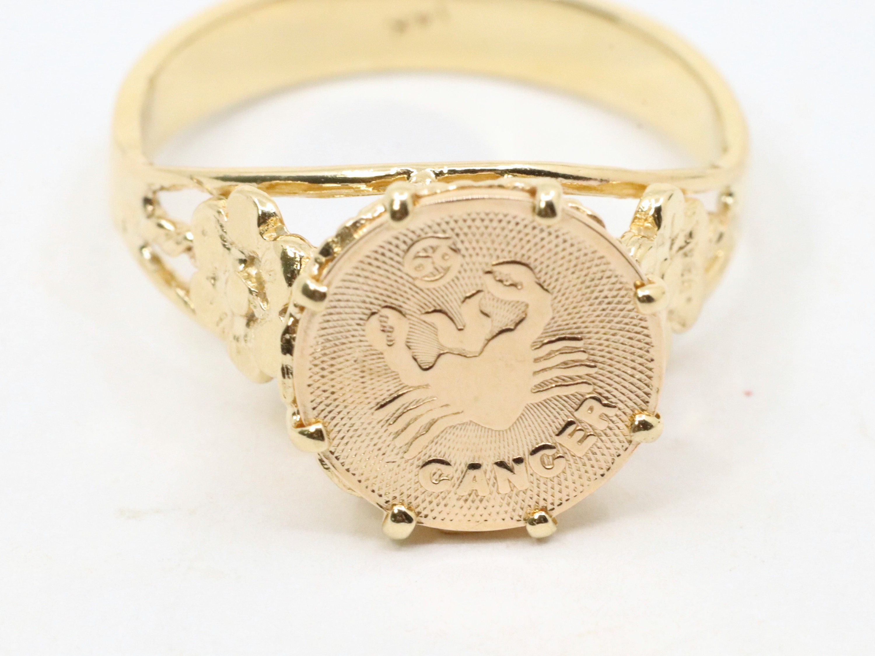 Vintage 14karat Yellow Gold Zodiac Sign 