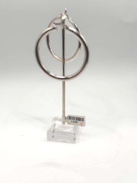 Classic Solid 14K Gold Medium Hoop Earrings_ LN20 - image 2