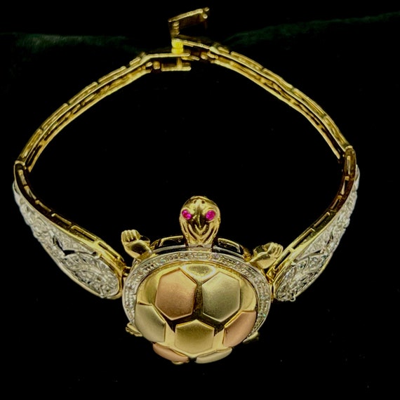 Classic 14k Solid Gold Three-Tone Turtle Bracelet 