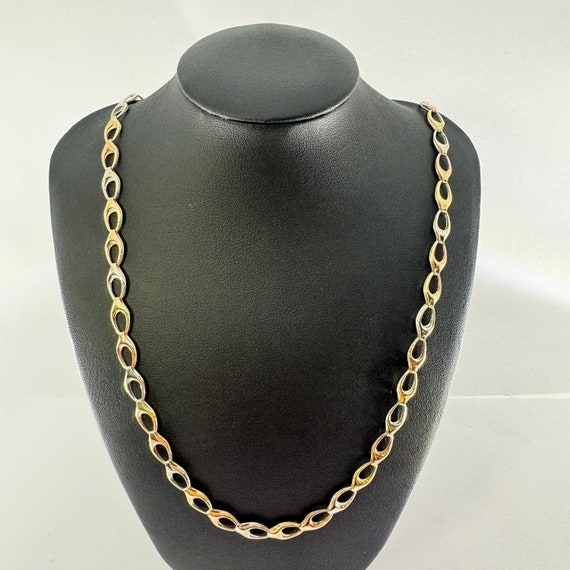 Vintage 14k Solid Gold Three -Tone Figaro Chain N… - image 2